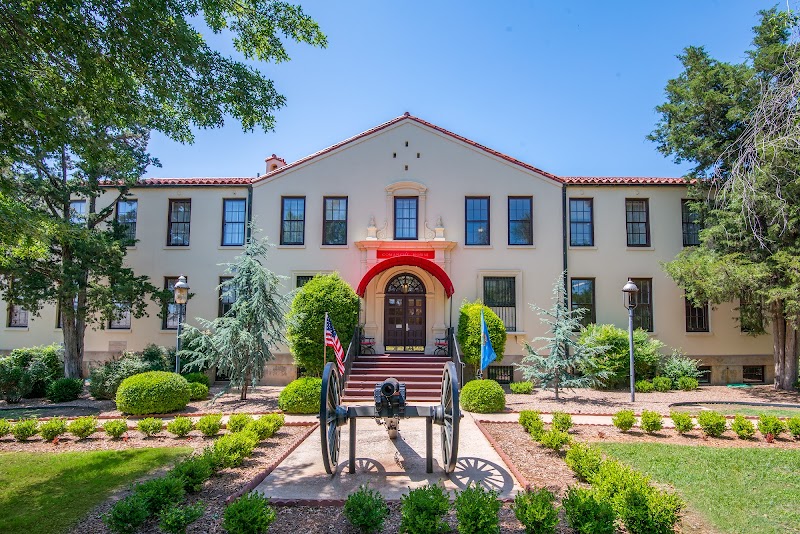 IHG Army Hotels Comanche House - Historia - Event Venue in Fort Sill, Oklahoma