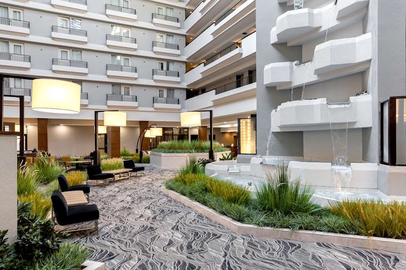 DoubleTree by Hilton Davenport - Event Venue in Davenport, Iowa