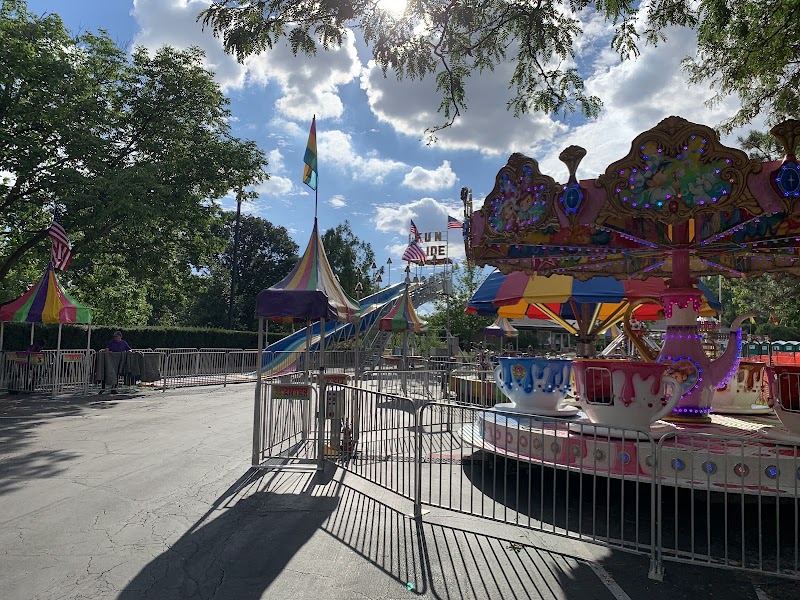 The Last Fling - Event Venue in Naperville, Illinois