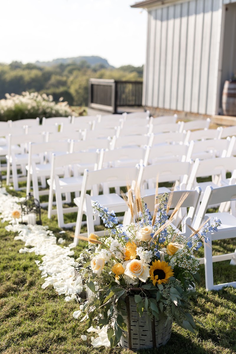 Allenbrooke Farms, Weddings, Events & Farmstore - Event Venue in Spring Hill, Tennessee
