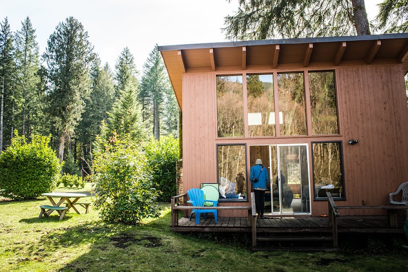 Loloma Lodge - Event Venue in McKenzie Bridge, Oregon