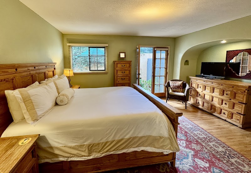 Blue Iguana Inn - Event Venue in Ojai, California