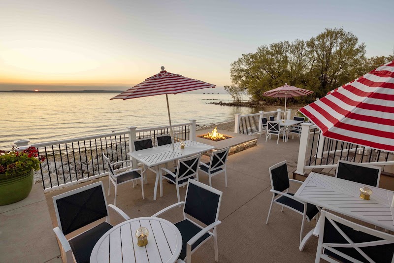 Breakers Resort and Beach Bar - Event Venue in St. Ignace, Michigan