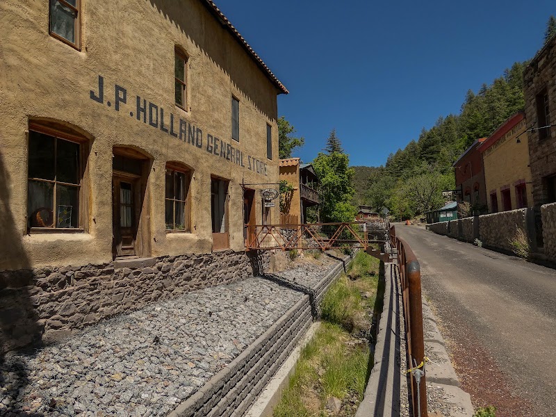 Silver Creek Inn - Event Venue in Mogollon, New Mexico