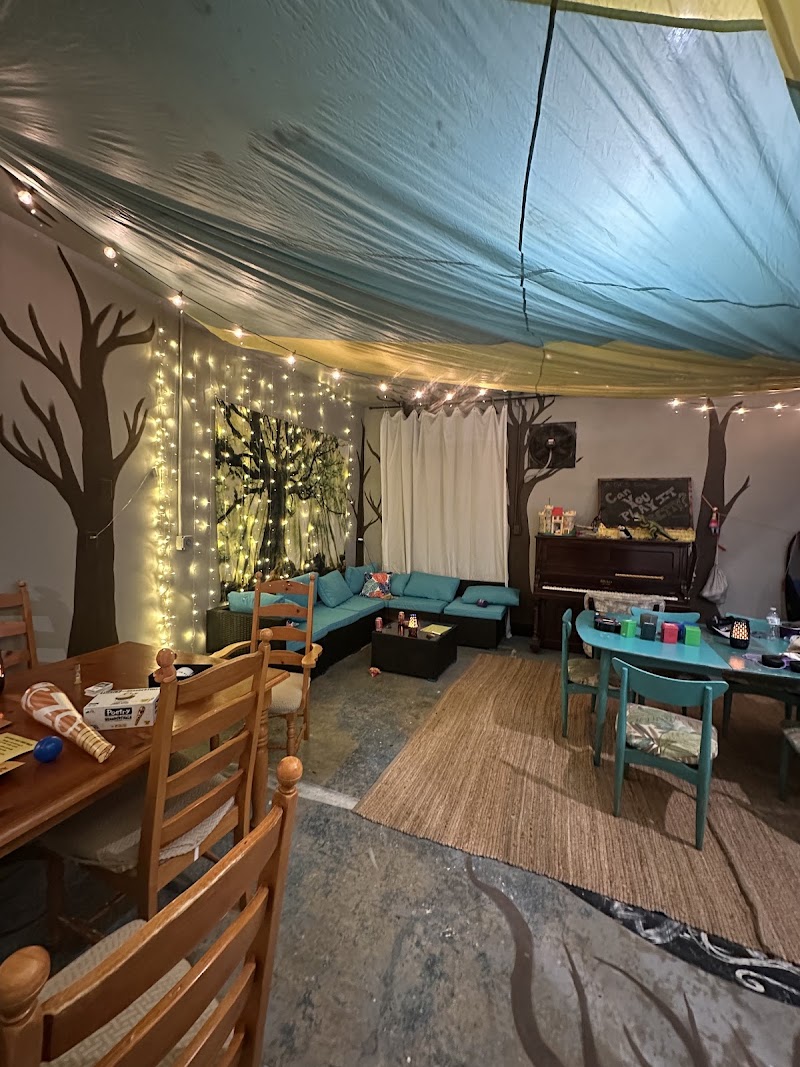 Green Eats and Sleeps/GES Tree Fort - Event Venue in Langley, Washington