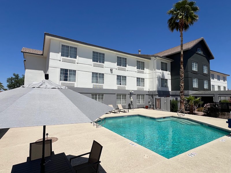 Garner Hotel Phoenix - Surprise - Event Venue in Surprise, Arizona