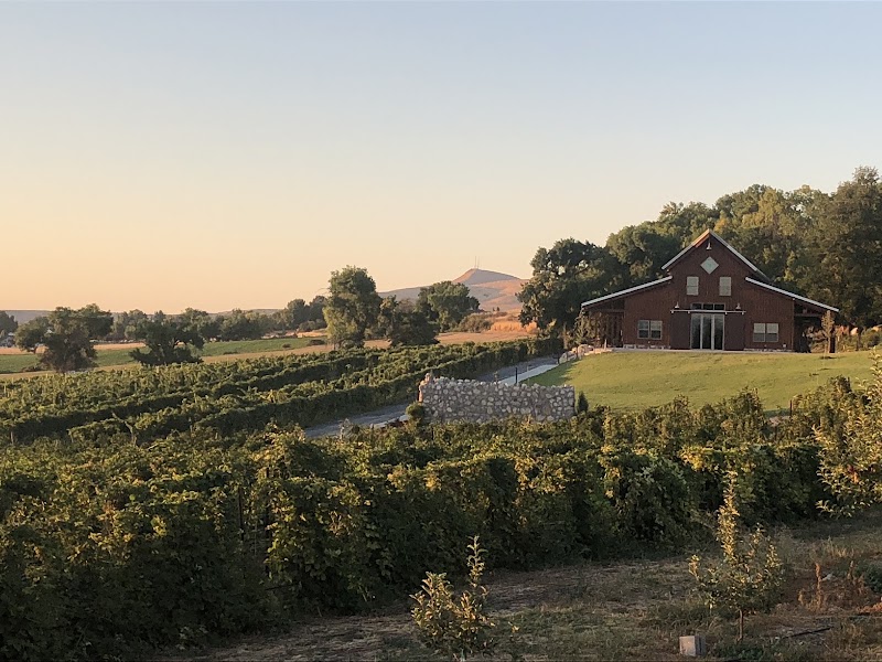 Mt Naomi Farms & Vineyards - Event Venue in Hyde Park, Utah
