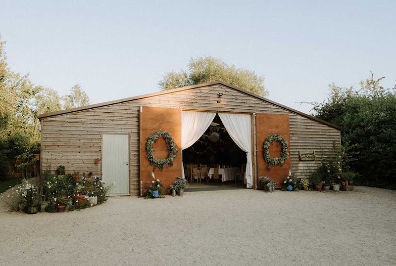 Acorn Barn - Event Venue in Stadhampton, Oxfordshire