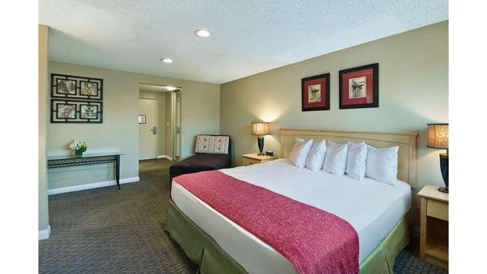 Oxnard Inn Lancaster - Event Venue in Lancaster, California