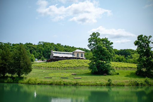 Chandler Hill Vineyards - Event Venue in Defiance, Missouri