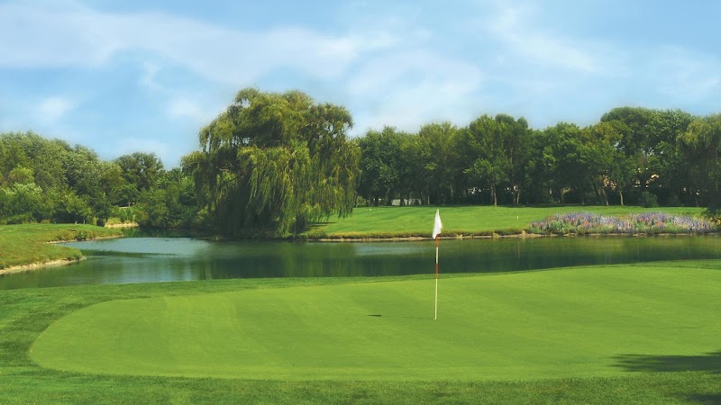 White Pines Golf Club - Event Venue in Bensenville, Illinois