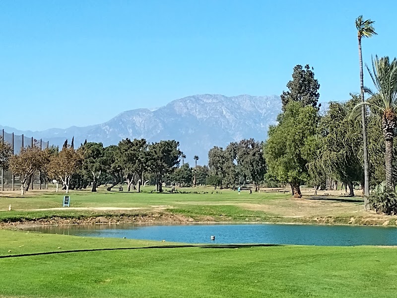 Whispering Lakes Golf Course - Event Venue in Ontario, California