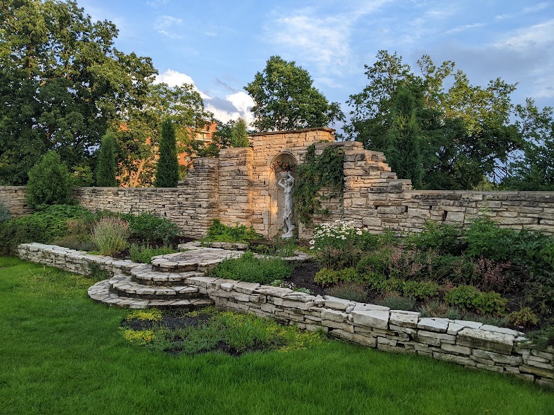 Cooley Gardens & Scott Sunken Gardens - Event Venue in Lansing, Michigan