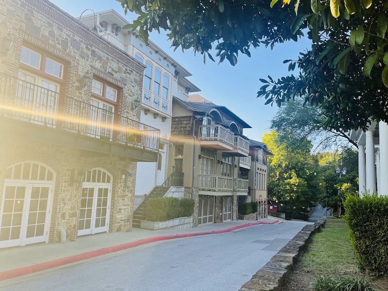Dickson Street Inn - Event Venue in Fayetteville, Arkansas