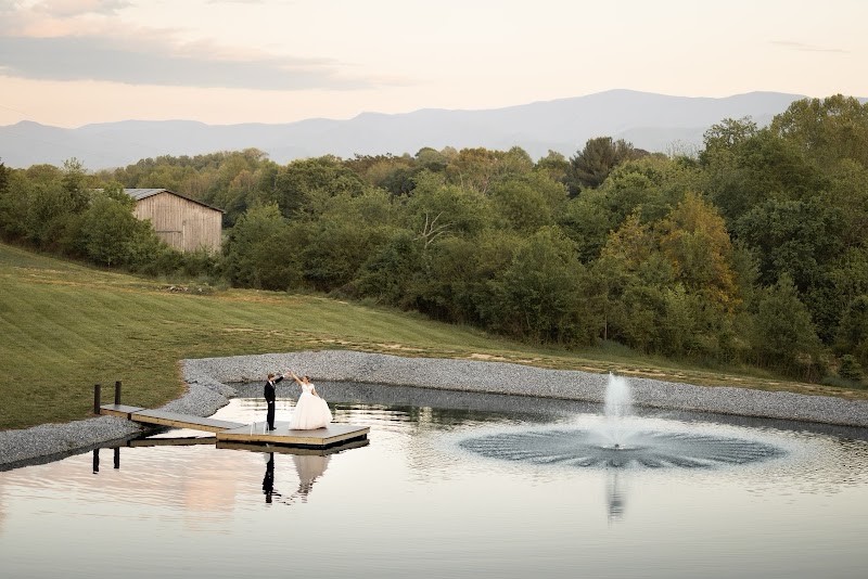 Greenwood Oaks Venue & Gardens - Event Venue in Afton, Tennessee