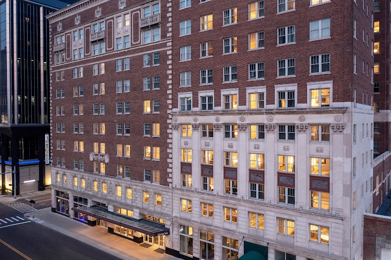 DoubleTree Suites by Hilton Hotel Detroit Downtown - Fort Shelby - Event Venue in Detroit, Michigan