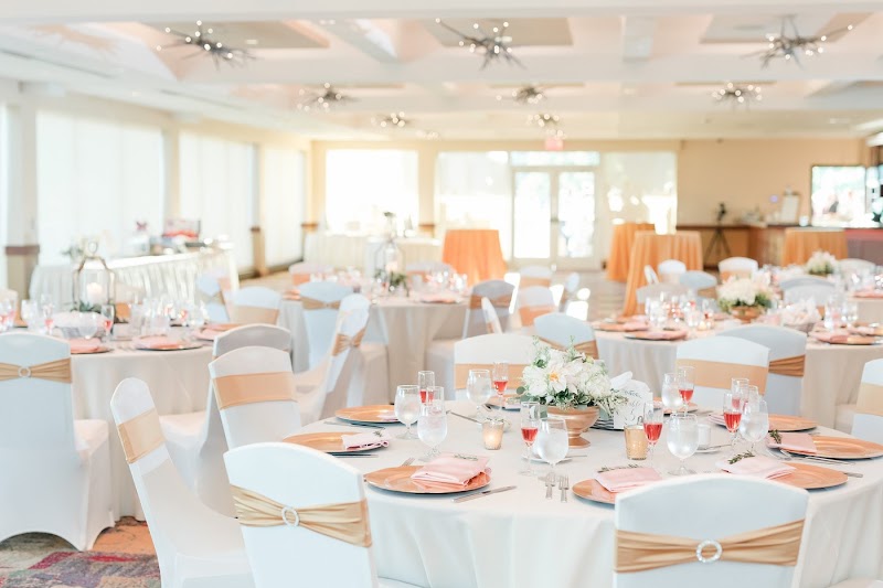 River Club of Mequon - Event Venue in Mequon, Wisconsin