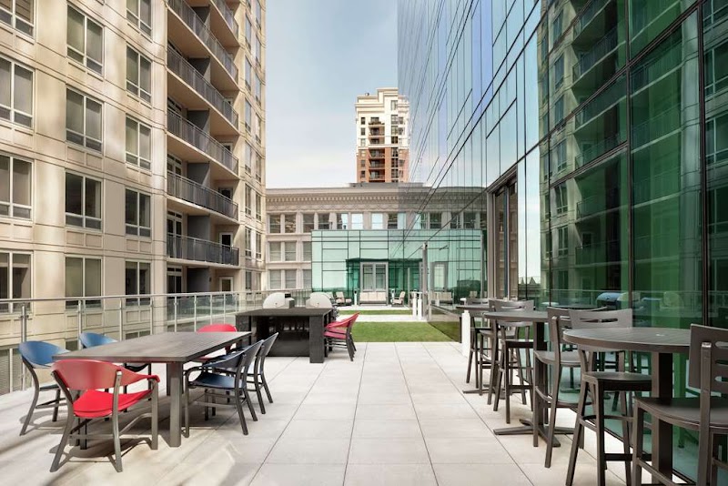 Hilton Garden Inn Chicago Downtown South Loop - Event Venue in Chicago, Illinois