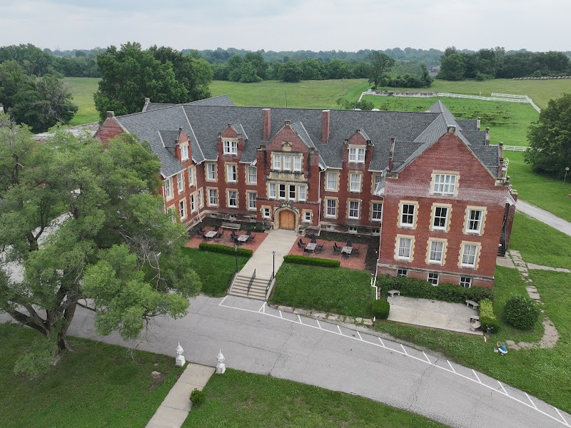 Belvoir Winery and Inn - Event Venue in Liberty, Missouri
