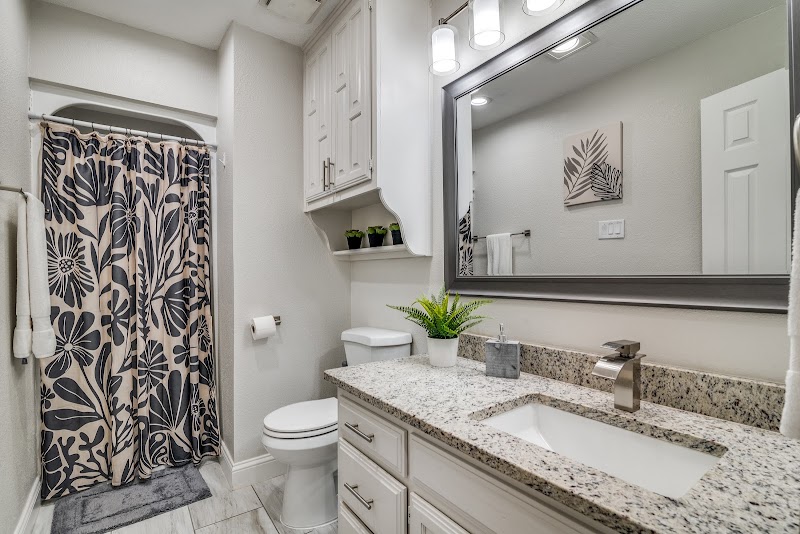 Speakeasy Suite & Poolside Retreat - Event Venue in Rowlett, Texas