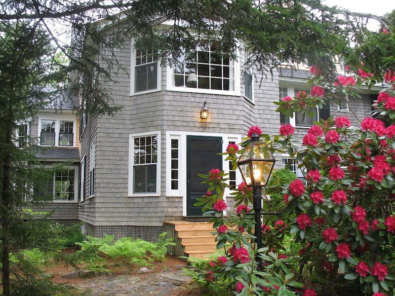 Harbourside Inn - Event Venue in Mount Desert, Maine