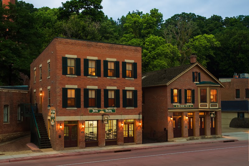 Riverboat Suites - Event Venue in Galena, Illinois