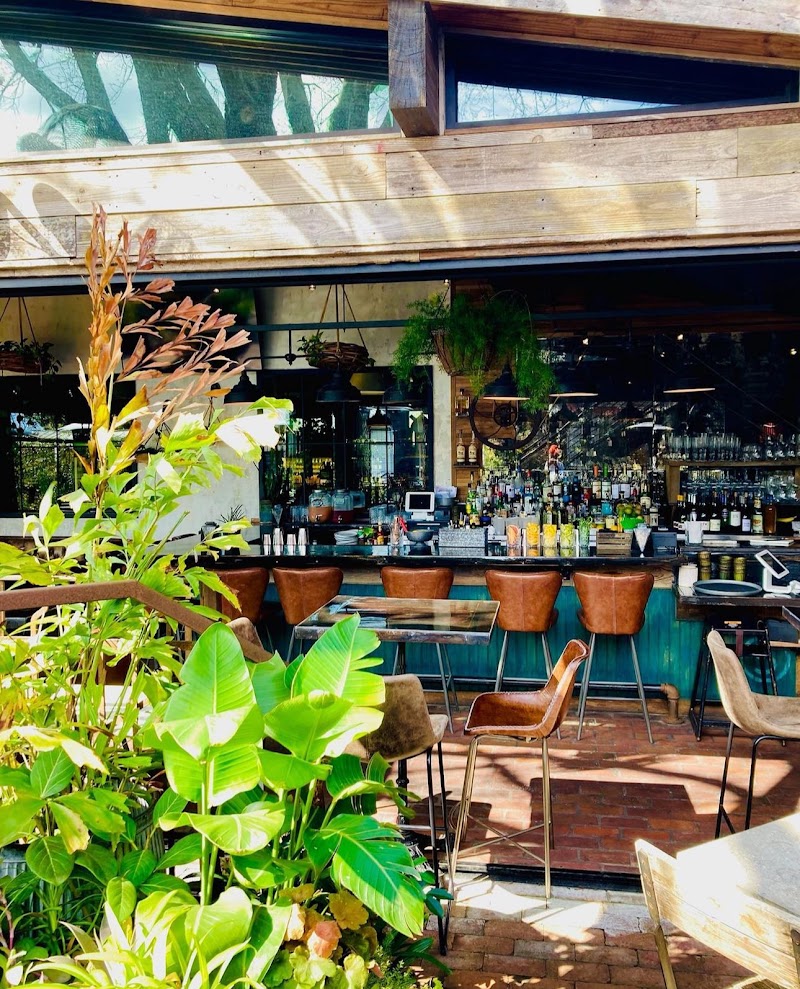 BLDG 5 Market | Kitchen | Patio - Event Venue in Baton Rouge, Louisiana