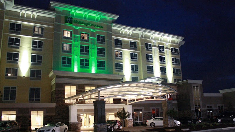 Holiday Inn & Suites Davenport by IHG - Event Venue in Davenport, Iowa