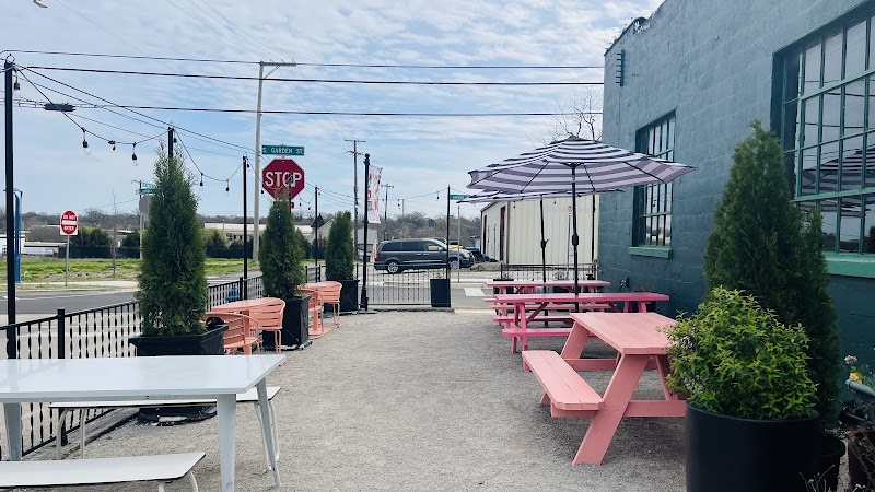 Mama Mila’s - Event Venue in Columbia, Tennessee