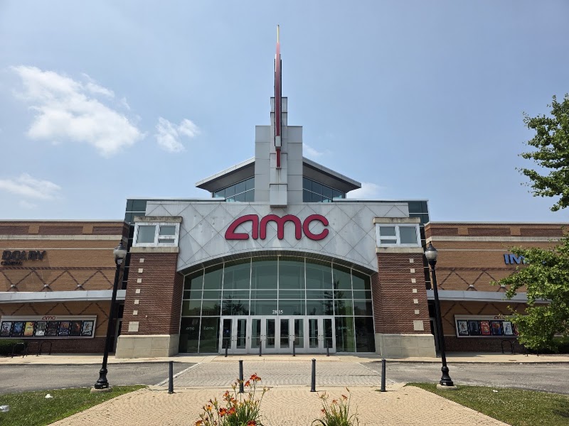 AMC Naperville 16 - Event Venue in Naperville, Illinois