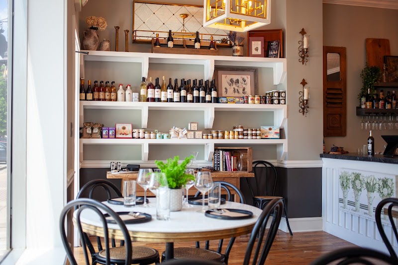 Rue 6 Bistro - Event Venue in Columbia, Tennessee