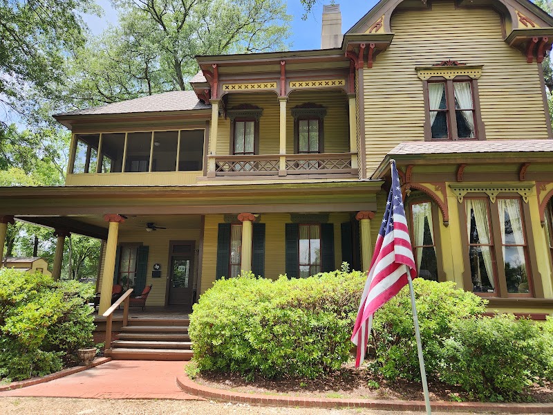 The McClendon House - Event Venue in Tyler, Texas
