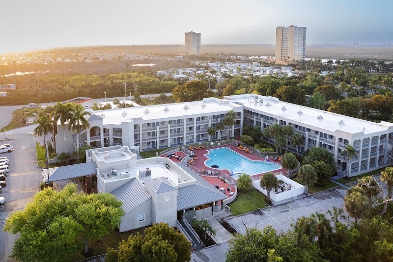 La Quinta Inn & Suites by Wyndham Ft. Myers-Sanibel Gateway - Event Venue in Fort Myers, Florida