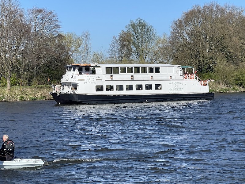 The River Lodge - Nottingham - Event Venue in Colwick, Nottinghamshire