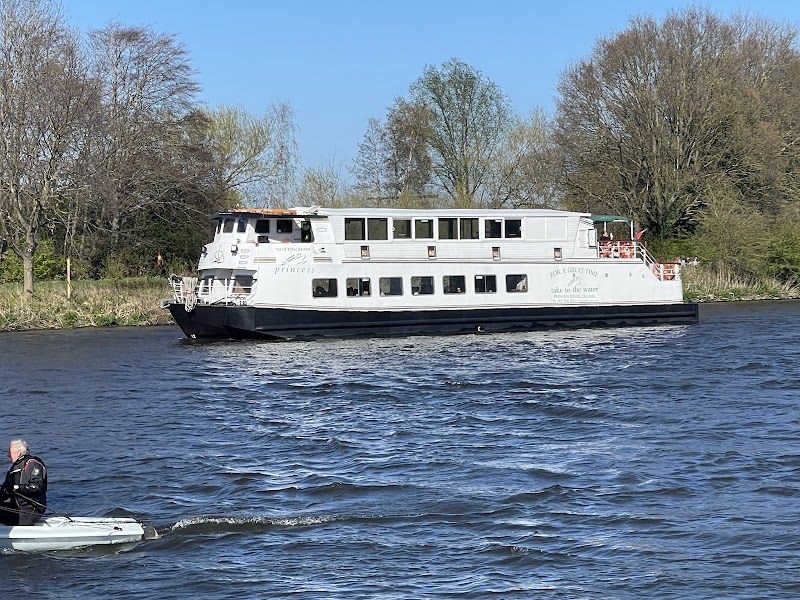 The River Lodge - Nottingham - Event Venue in Colwick, Nottinghamshire