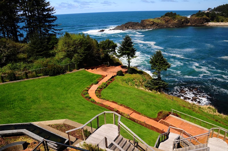 Whale Cove Inn - Event Venue in Depoe Bay, Oregon