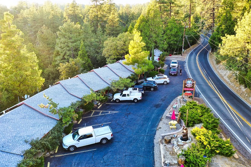 Idyllwild Bunkhouse - Event Venue in Idyllwild-Pine Cove, California