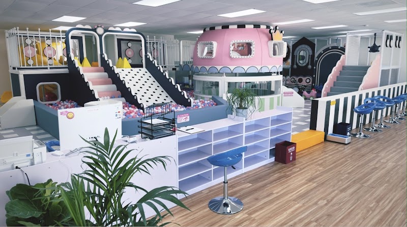 La La Land Indoor Playground - Event Venue in Burbank, California