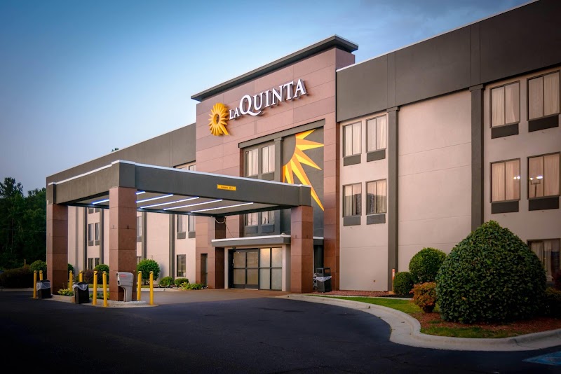 La Quinta Inn & Suites by Wyndham Fayetteville I-95 - Event Venue in Fayetteville, North Carolina