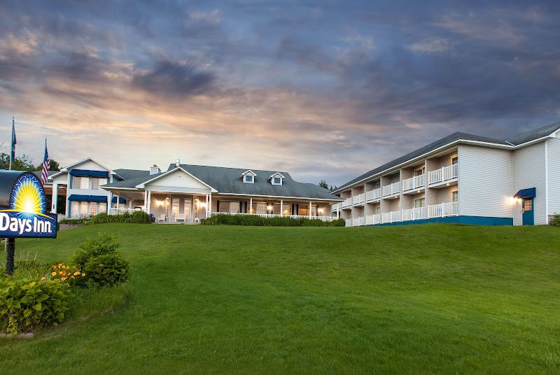 Days Inn by Wyndham Petoskey - Event Venue in Petoskey, Michigan