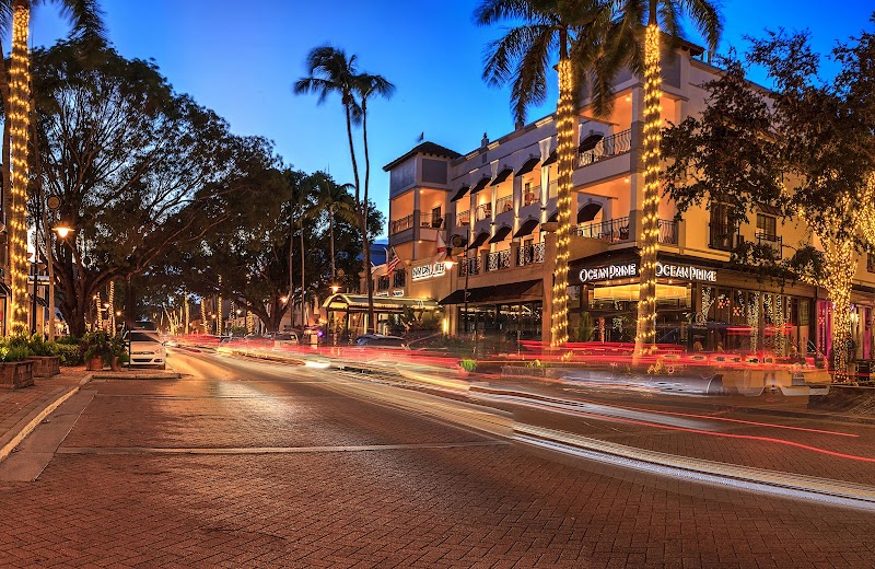 Club Level Suites at Inn On Fifth - Event Venue in Naples, Florida