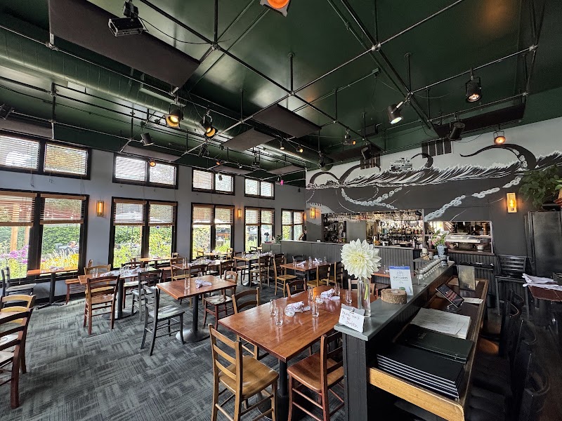 Fins Bistro - Event Venue in Issaquah, Washington