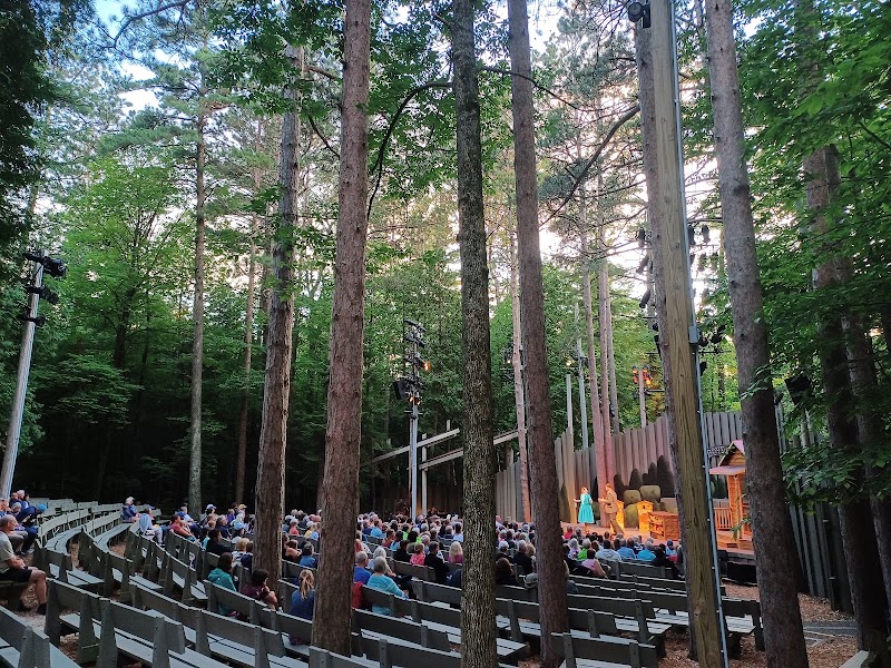 Northern Sky Theater - Parking - Event Venue in Fish Creek, Wisconsin