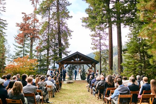 The Suttle Lodge Wedding & Event Venue - Event Venue in Sisters, Oregon