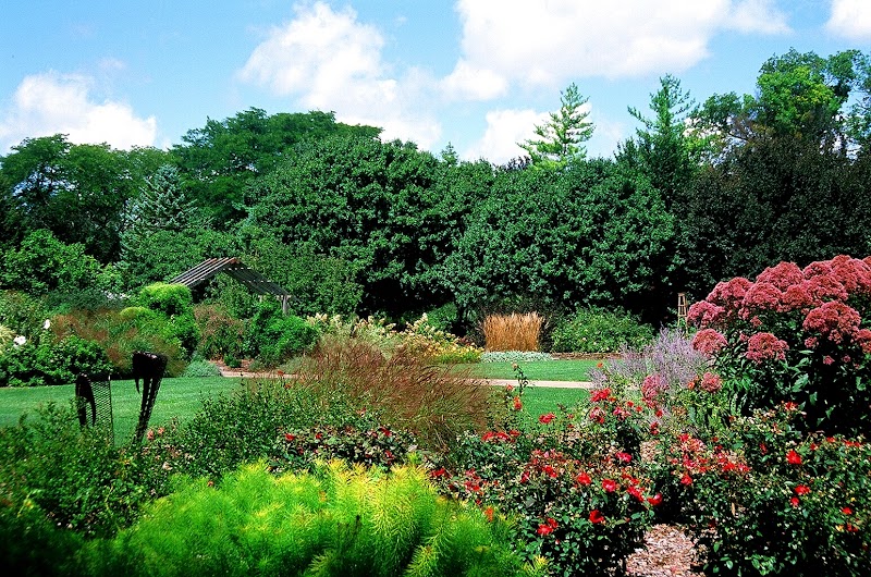 Luthy Botanical Garden - Event Venue in Peoria, Illinois