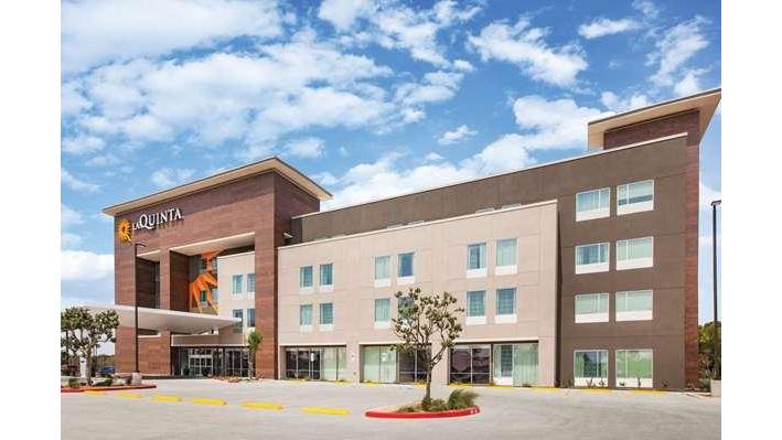 La Quinta Inn & Suites by Wyndham Bardstown - Event Venue in Bardstown, Kentucky