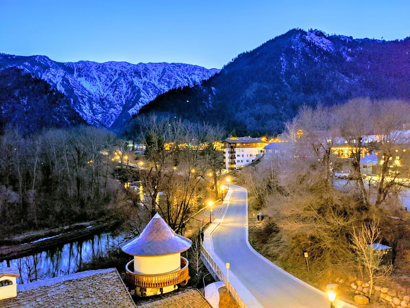 Blackbird Lodge - Event Venue in Leavenworth, Washington