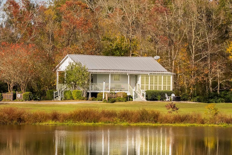 Maison D'Memoire Bed & Breakfast Cottages - Event Venue in Rayne, Louisiana