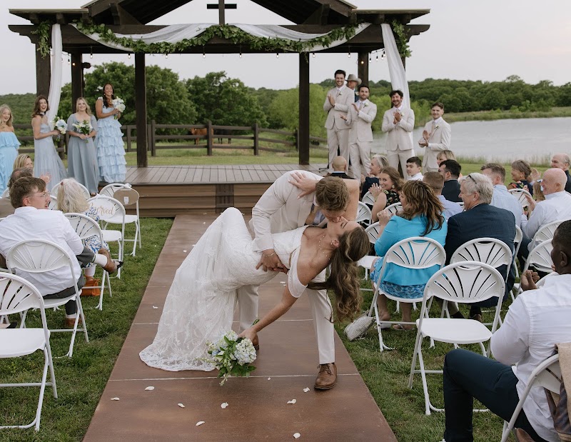 White Barn Events | Tulsa Wedding Venues - Event Venue in Bristow, Oklahoma