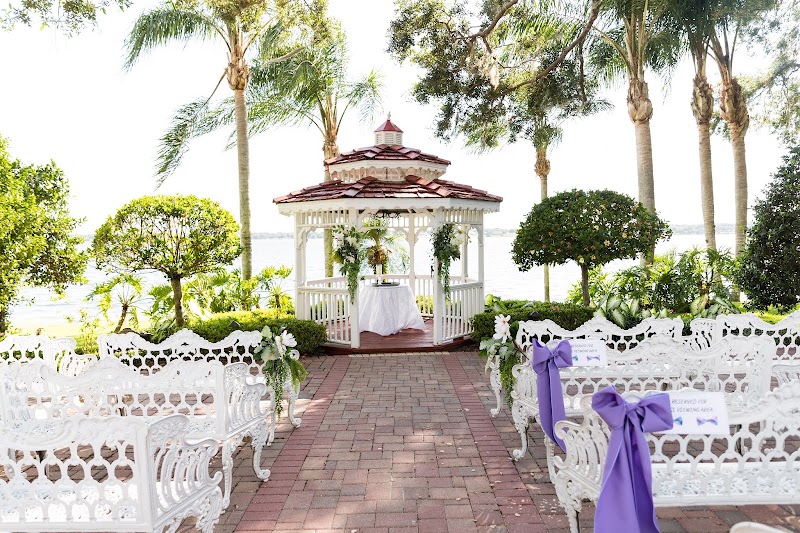 The Manor on Lake Juliana - Event Venue in Auburndale, Florida